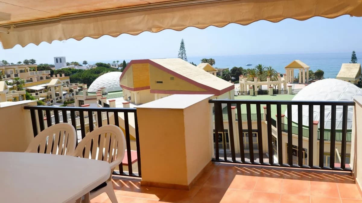 Middle Floor Studio for Sale in Elviria, Málaga
