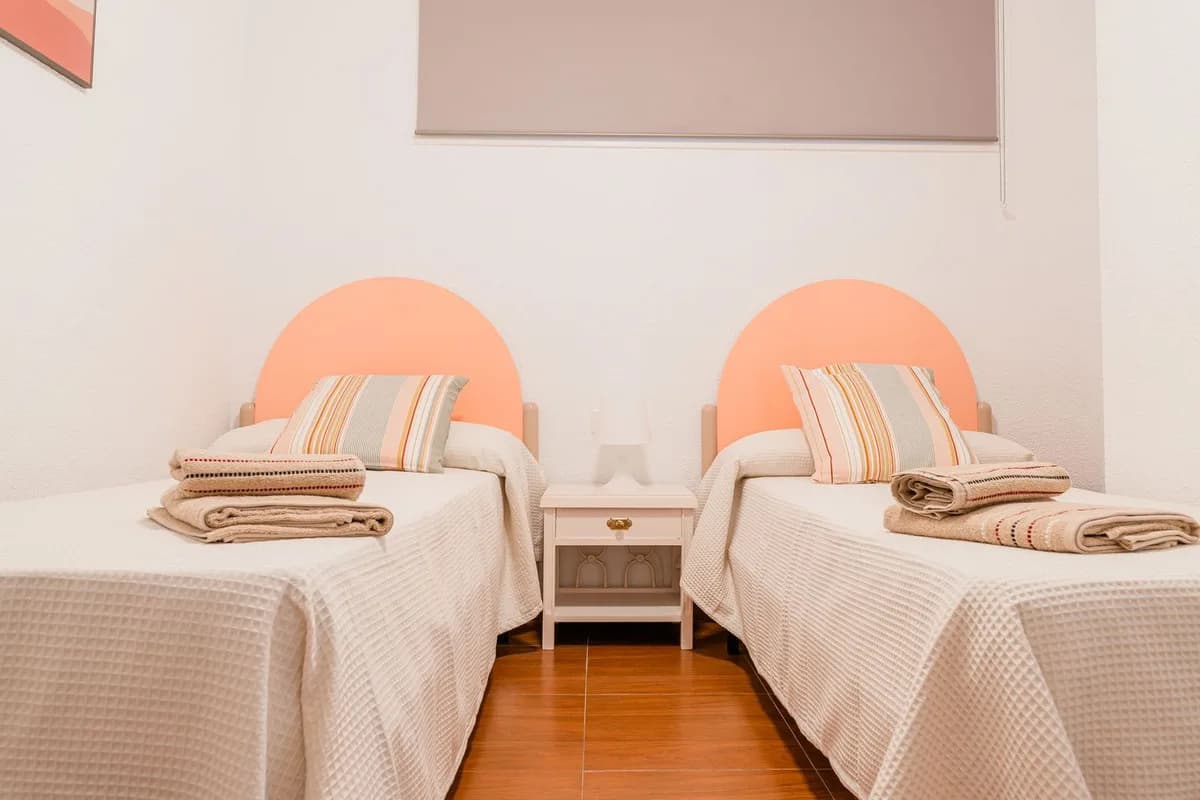 3 Bedroom Middle Floor Apartment for Sale in Benalmadena Costa, Málaga - Image 6