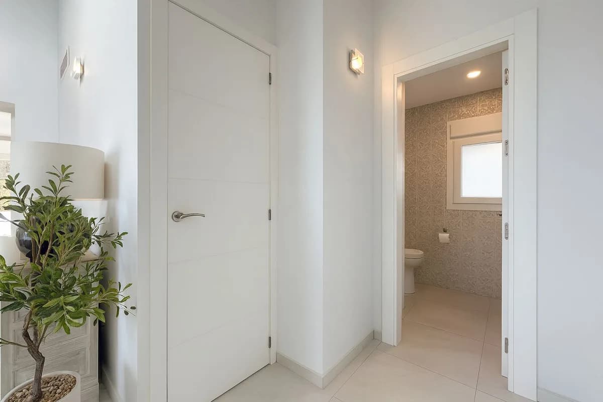 3 Bedroom Detached Villa for Sale in La Cala de Mijas, Málaga - Image 3