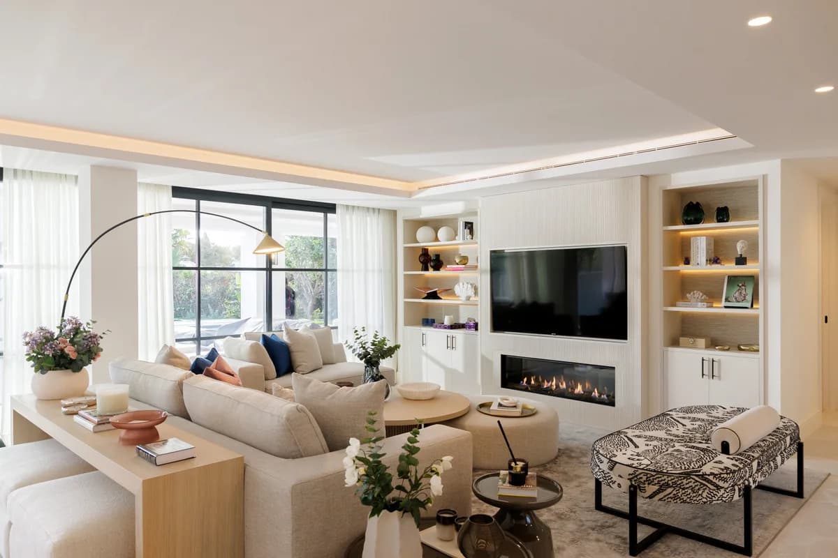 5 Bedroom Detached Villa for Sale in La Quinta, Málaga - Image 4