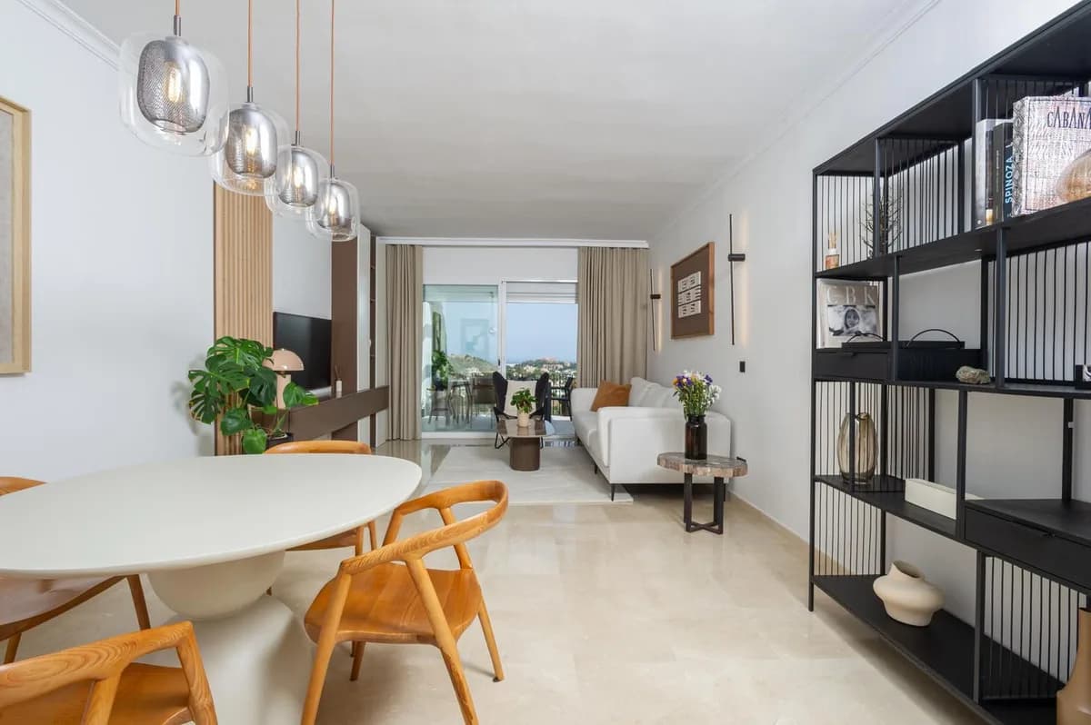 3 Bedroom Penthouse for Sale in La Quinta, Málaga - Image 9