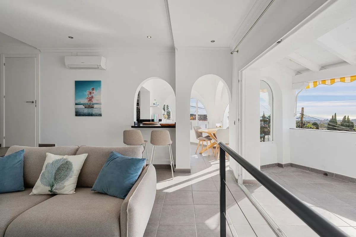 3 Bedroom Townhouse for Sale in Nueva Andalucía, Málaga - Image 9