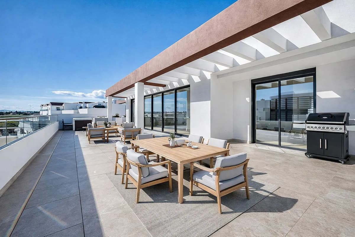 3 Bedroom Penthouse for Sale in Cancelada, Málaga