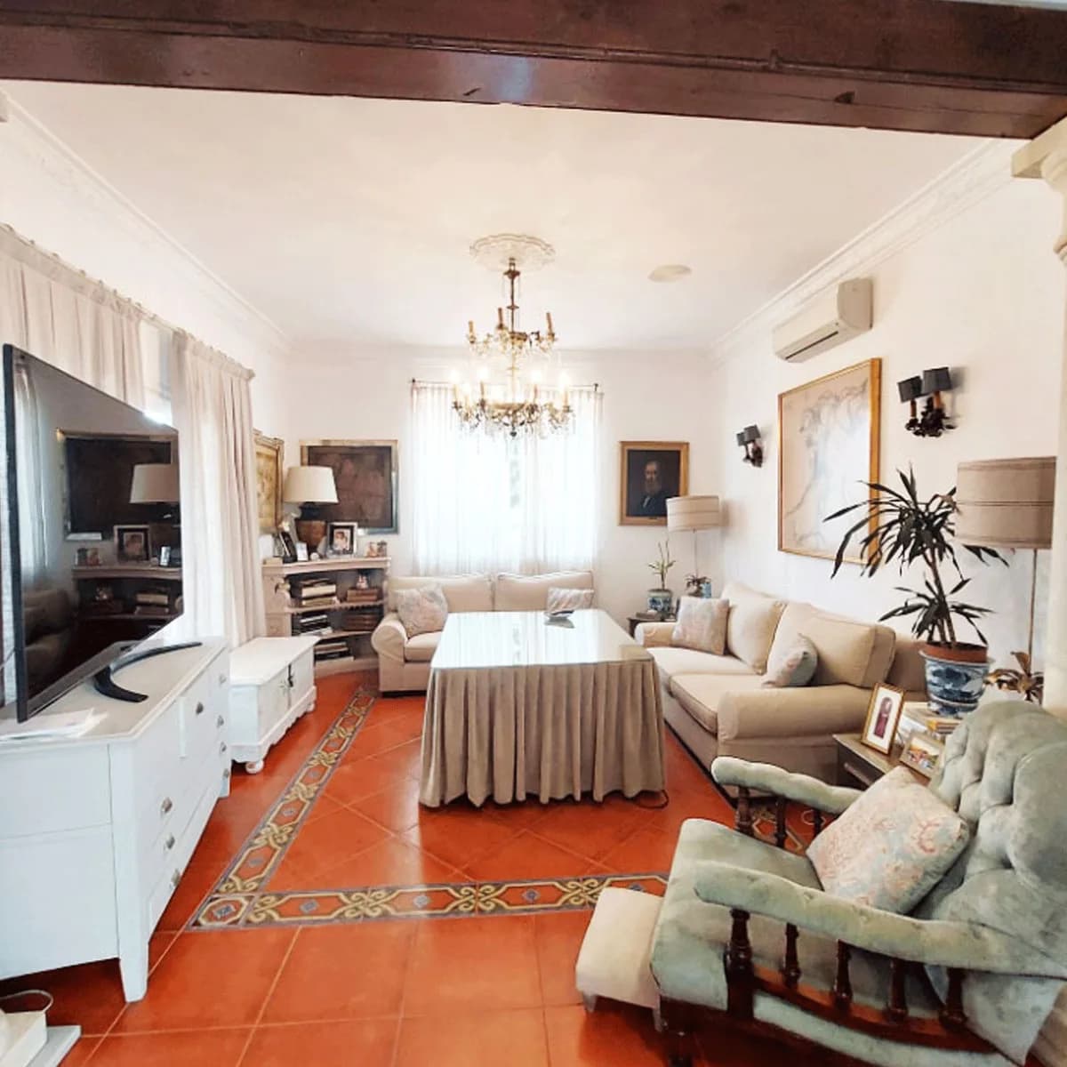 8 Bedroom Detached Villa for Sale in Benalmadena Costa, Málaga - Image 7