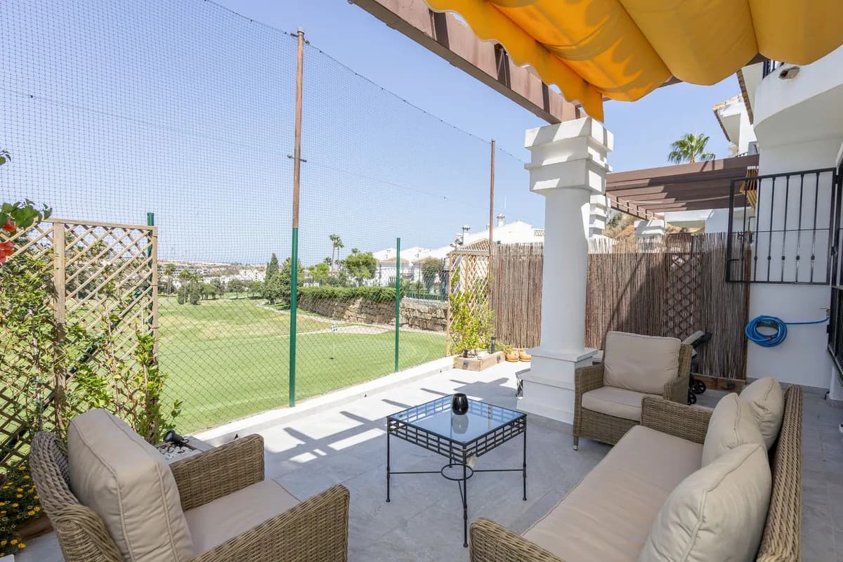 4 Bedroom Townhouse for Sale in Riviera del Sol, Málaga - Image 3