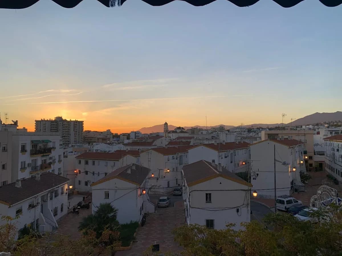2 Bedroom Middle Floor Apartment for Sale in Marbella, Málaga - Image 8