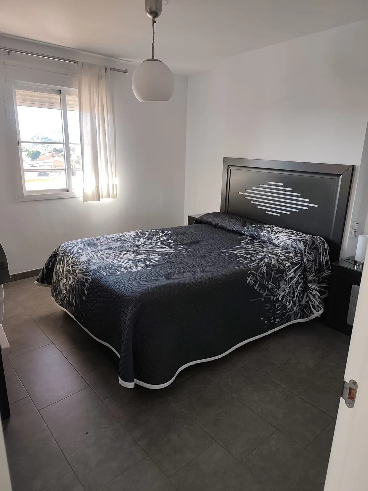 2 Bedroom Penthouse for Sale in Estepona, Málaga - Image 6
