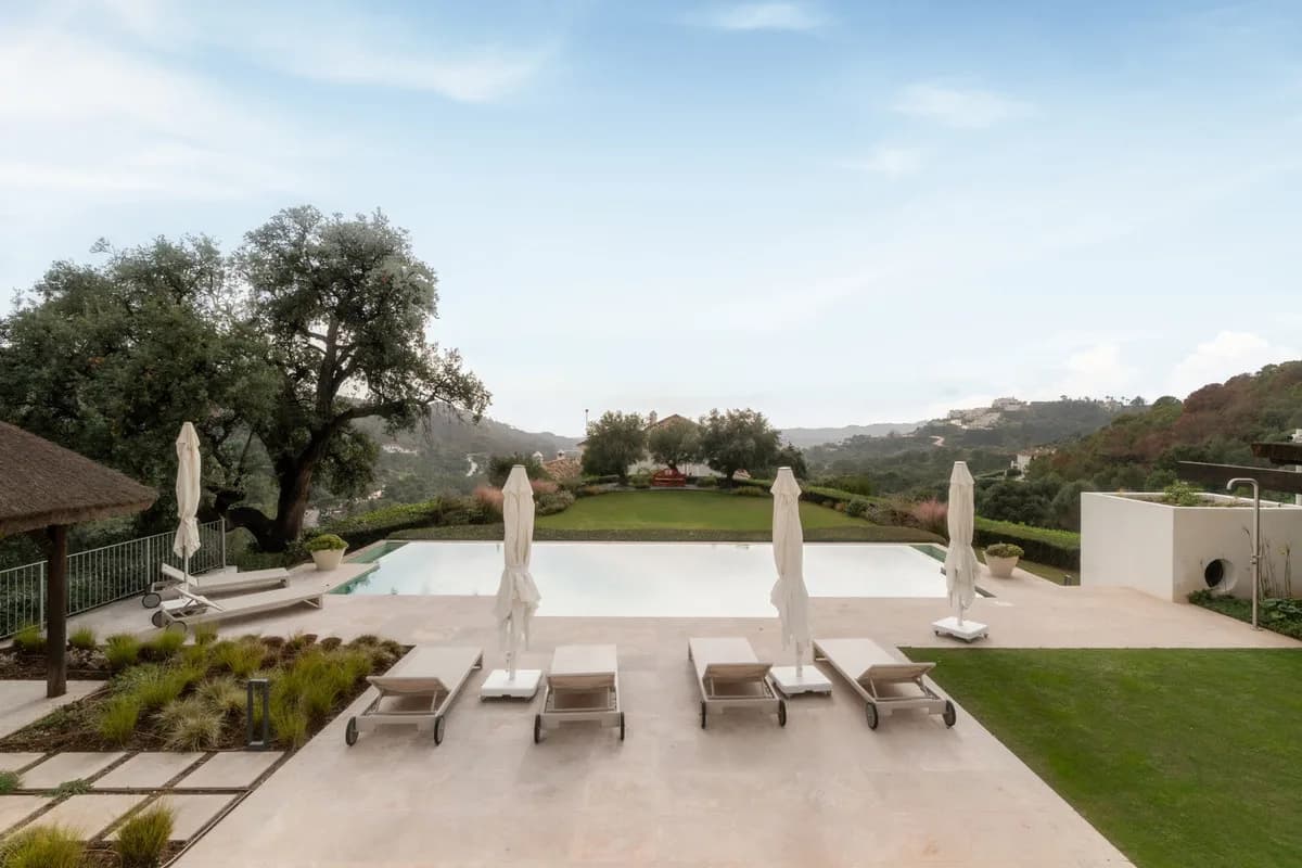 5 Bedroom Detached Villa for Sale in Benahavís, Málaga - Image 5