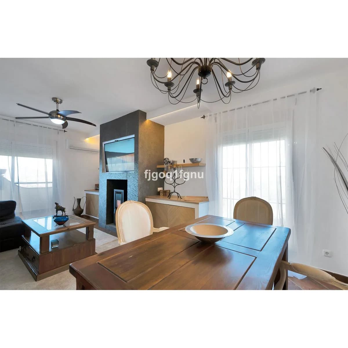 3 Bedroom Detached Villa for Sale in Coín, Málaga - Image 2