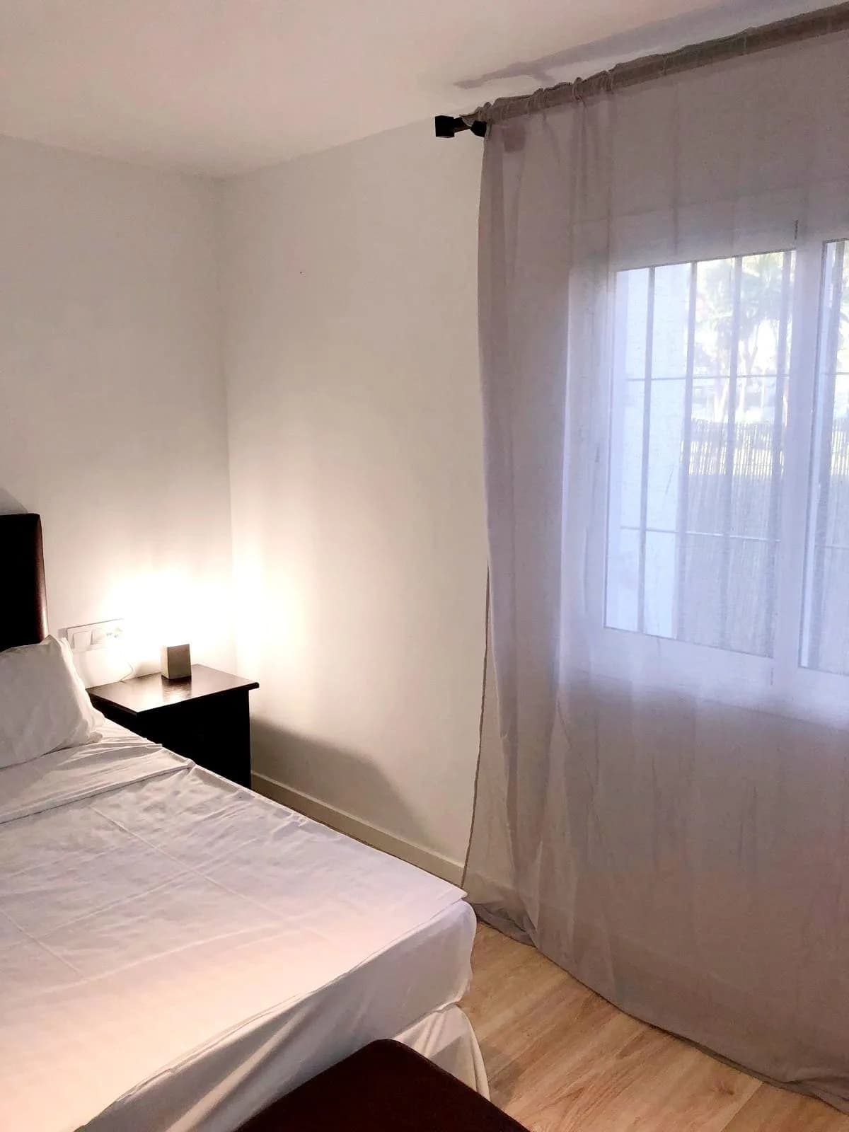 2 Bedroom Ground Floor Apartment for Sale in New Golden Mile, Málaga - Image 6