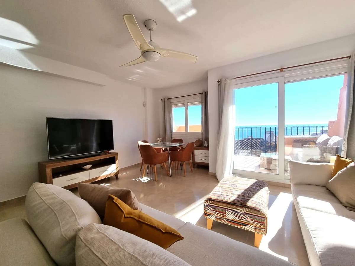 2 Bedroom Penthouse Duplex for Sale in Calahonda, Málaga - Image 2