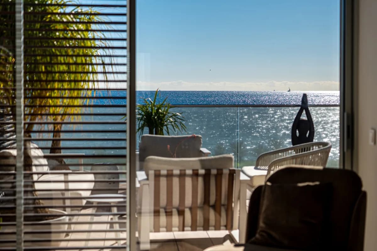 4 Bedroom Detached Villa for Sale in Estepona, Málaga - Image 3