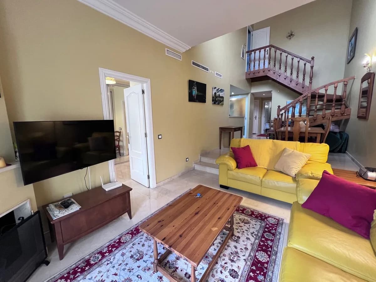 3 Bedroom Penthouse Duplex for Sale in Las Chapas, Málaga - Image 4
