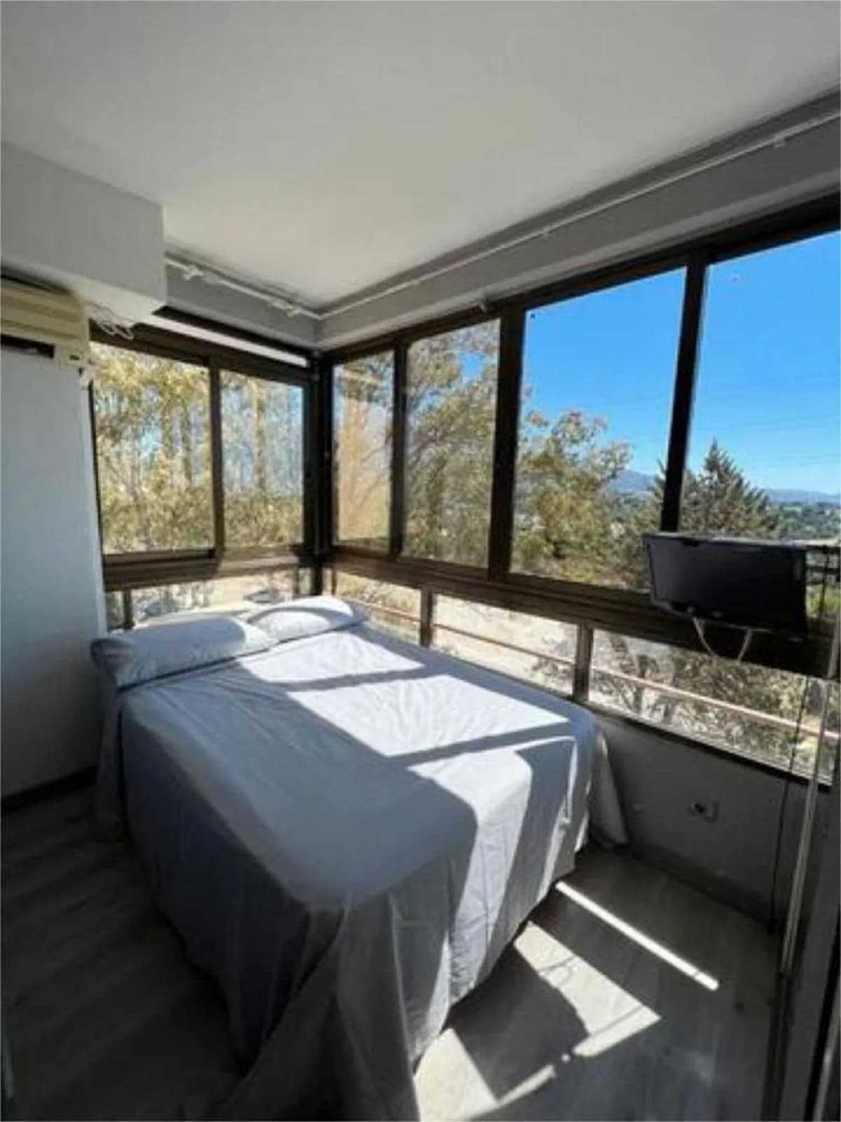 Middle Floor Studio for Sale in Nueva Andalucía, Málaga