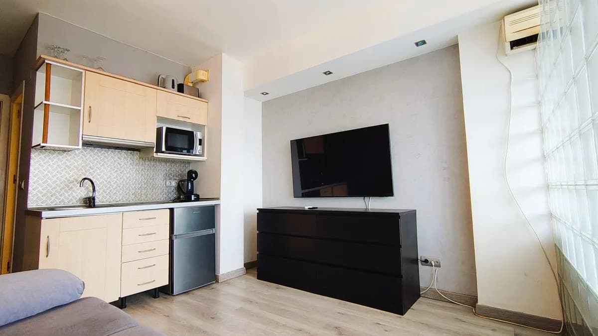 Middle Floor Studio for Sale in Nueva Andalucía, Málaga - Image 9