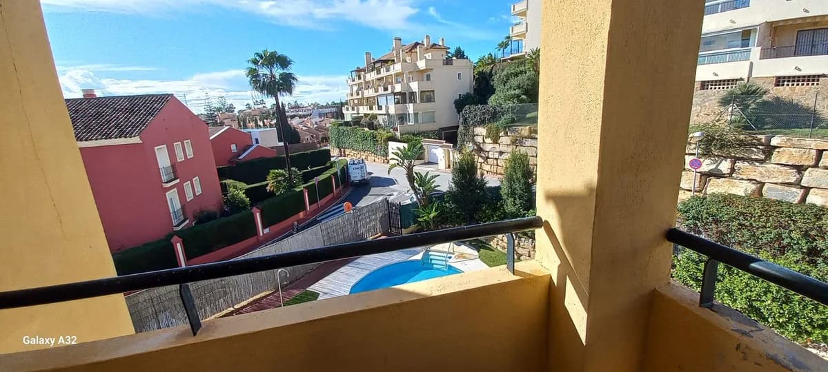 3 Bedroom Top Floor Apartment for Sale in Riviera del Sol, Málaga - Image 6