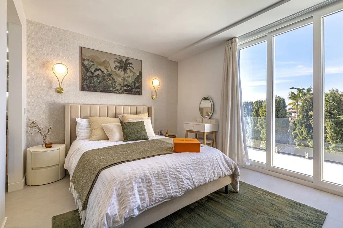 3 Bedroom Detached Villa for Sale in Riviera del Sol, Málaga - Image 4
