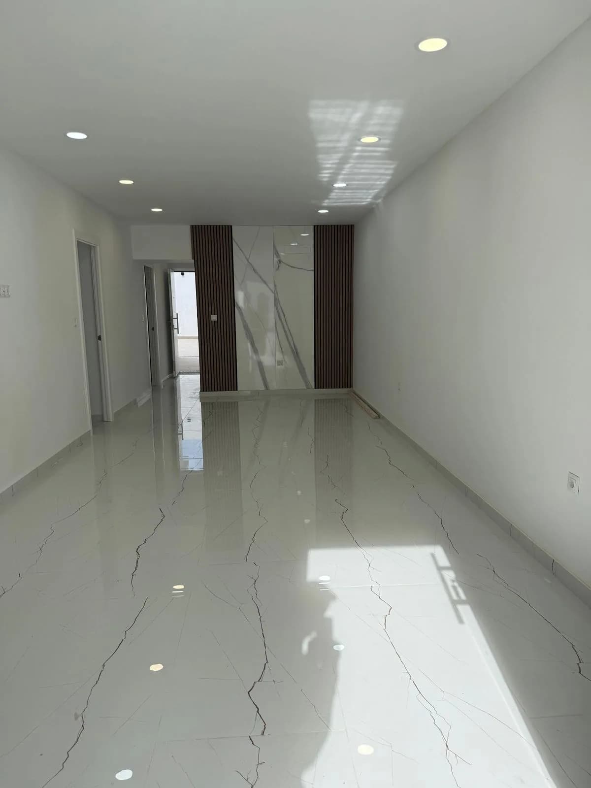4 Bedroom Middle Floor Apartment for Sale in Alhaurín el Grande, Málaga - Image 3