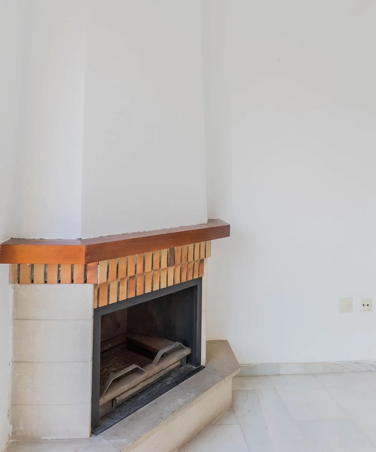 3 Bedroom Townhouse for Sale in Torreblanca, Málaga - Image 5