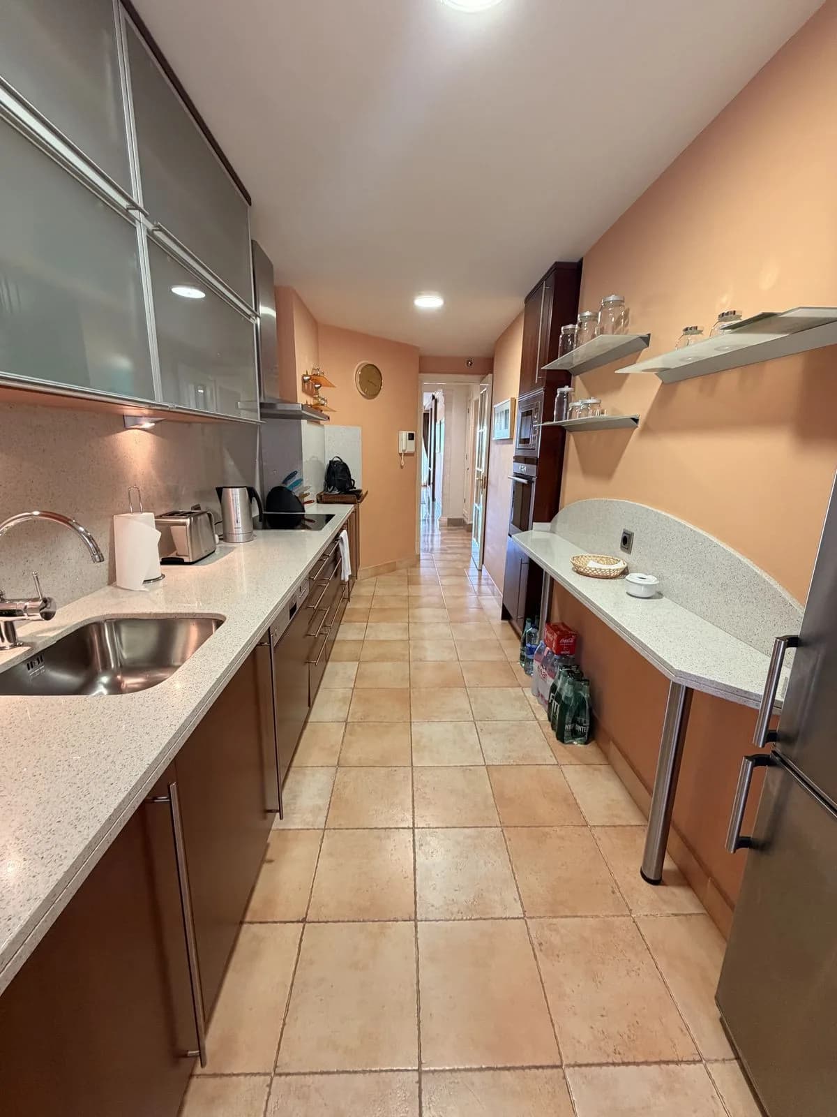 2 Bedroom Middle Floor Apartment for Sale in Sierra Blanca, Málaga - Image 6
