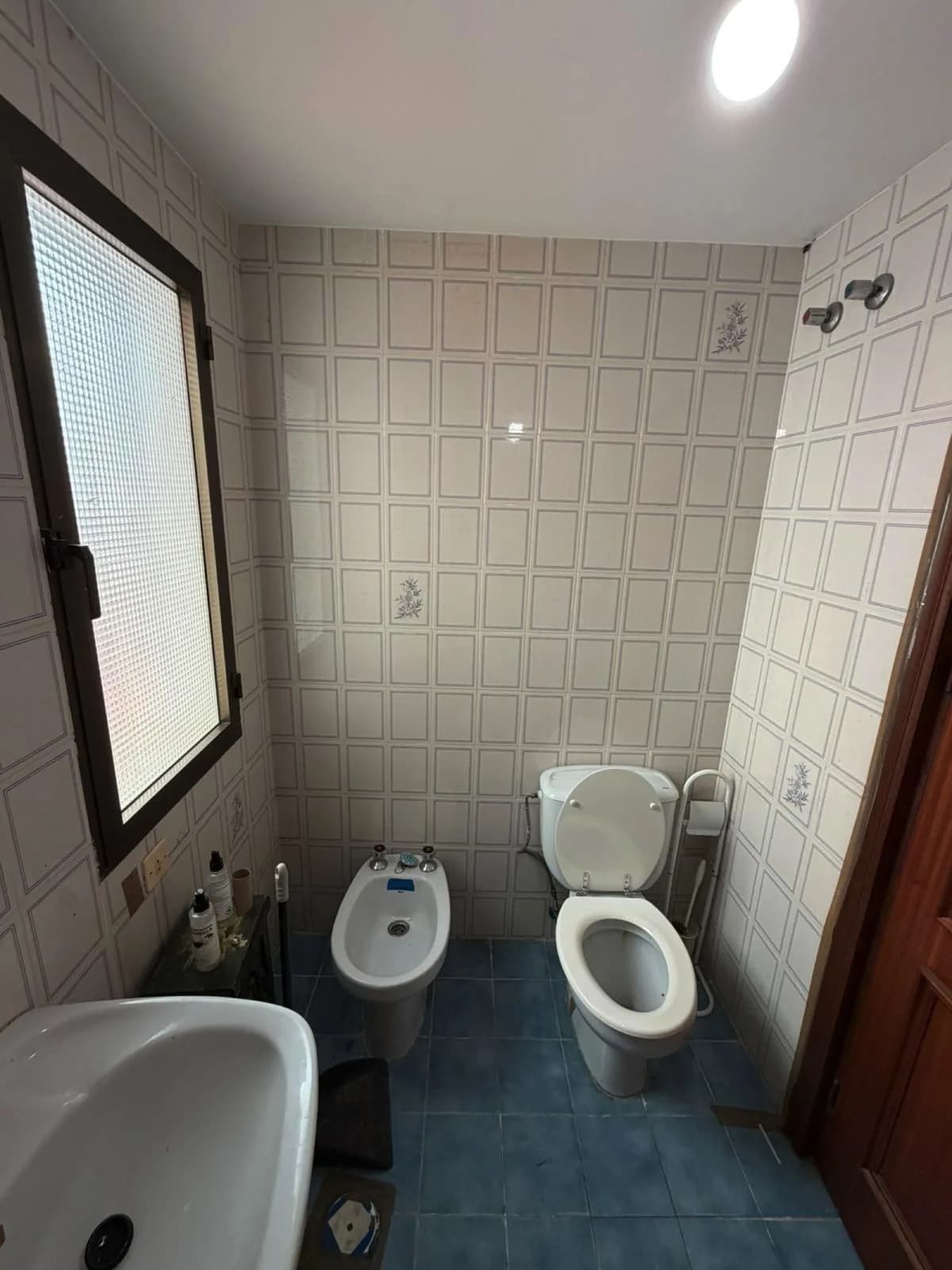 4 Bedroom Middle Floor Apartment for Sale in San Luis de Sabinillas, Málaga - Image 8