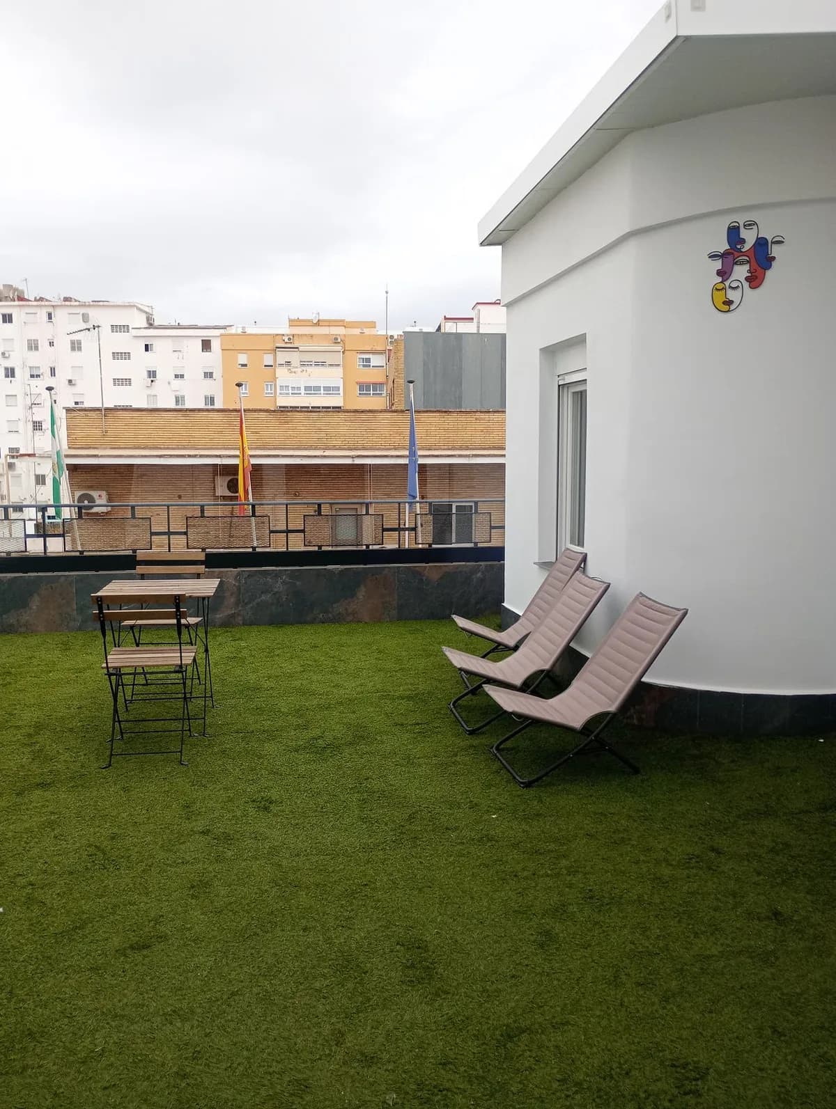 5 Bedroom Top Floor Apartment for Sale in La Trinidad, Málaga