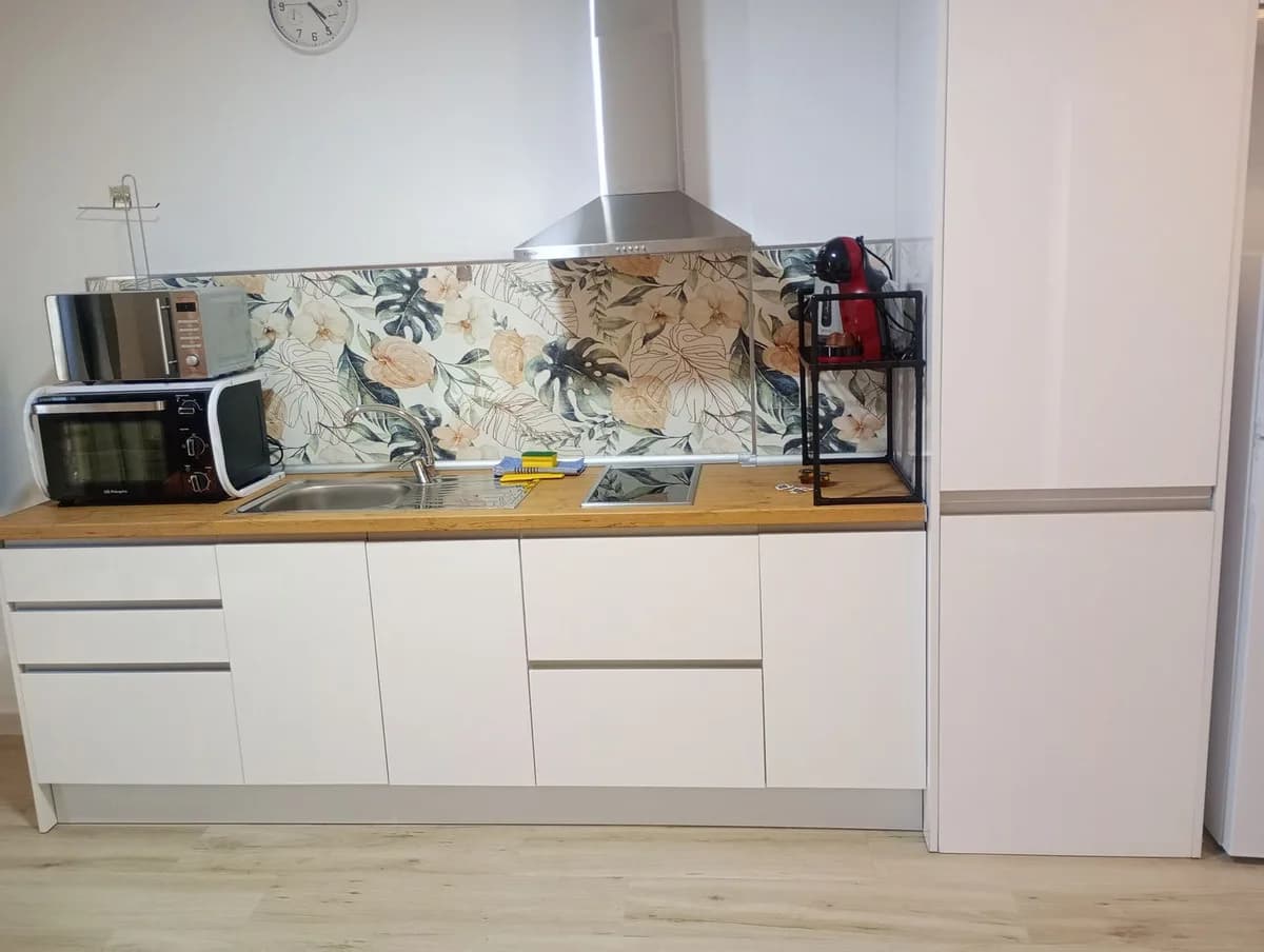 5 Bedroom Top Floor Apartment for Sale in La Trinidad, Málaga - Image 8
