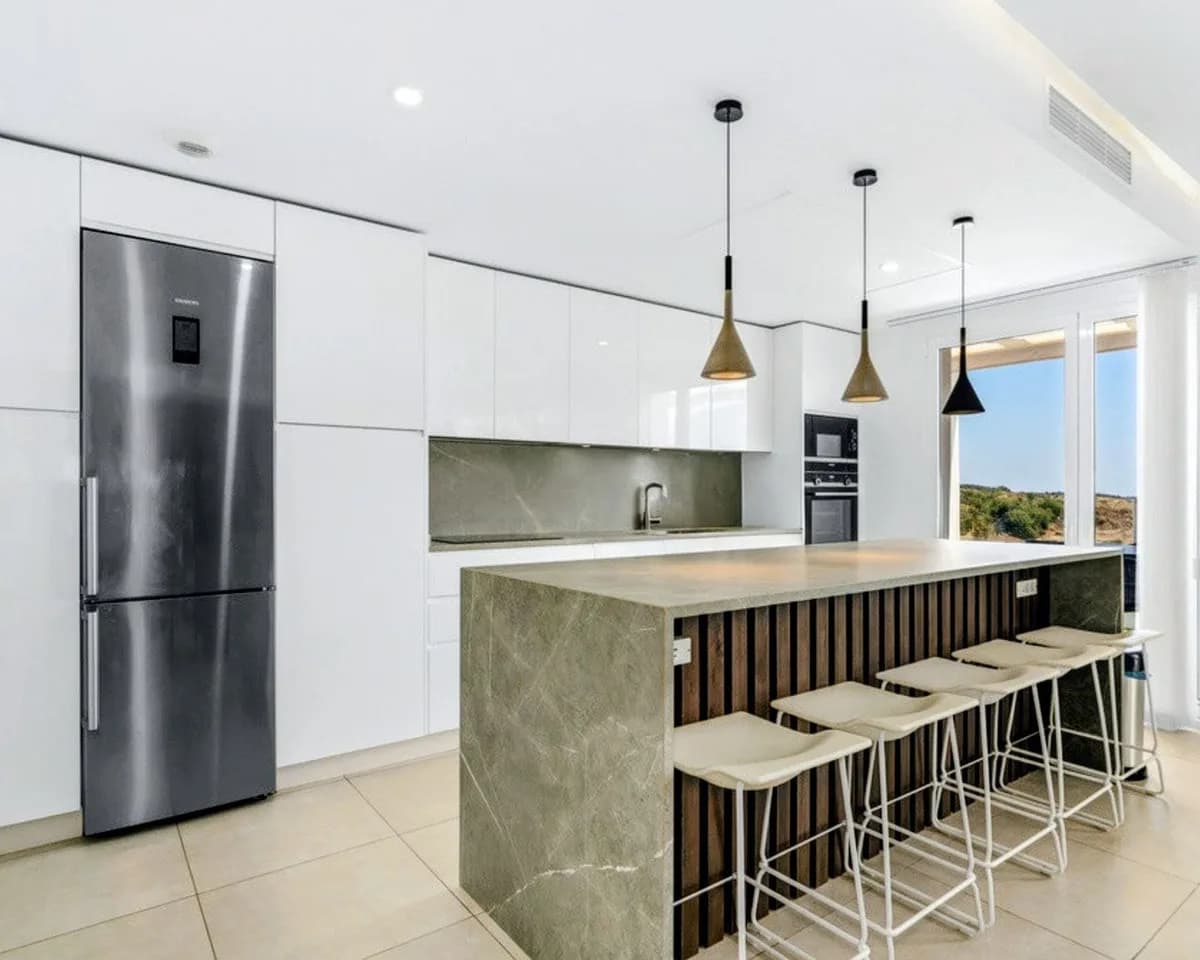 2 Bedroom Penthouse Duplex for Sale in Altos de los Monteros, Málaga - Image 9