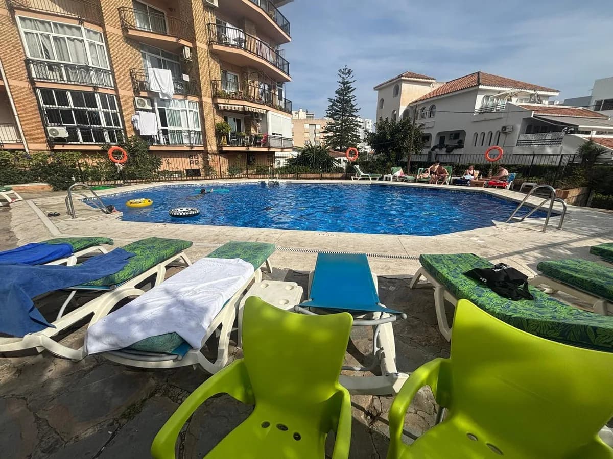 Middle Floor Studio for Sale in Benalmadena Costa, Málaga - Image 4