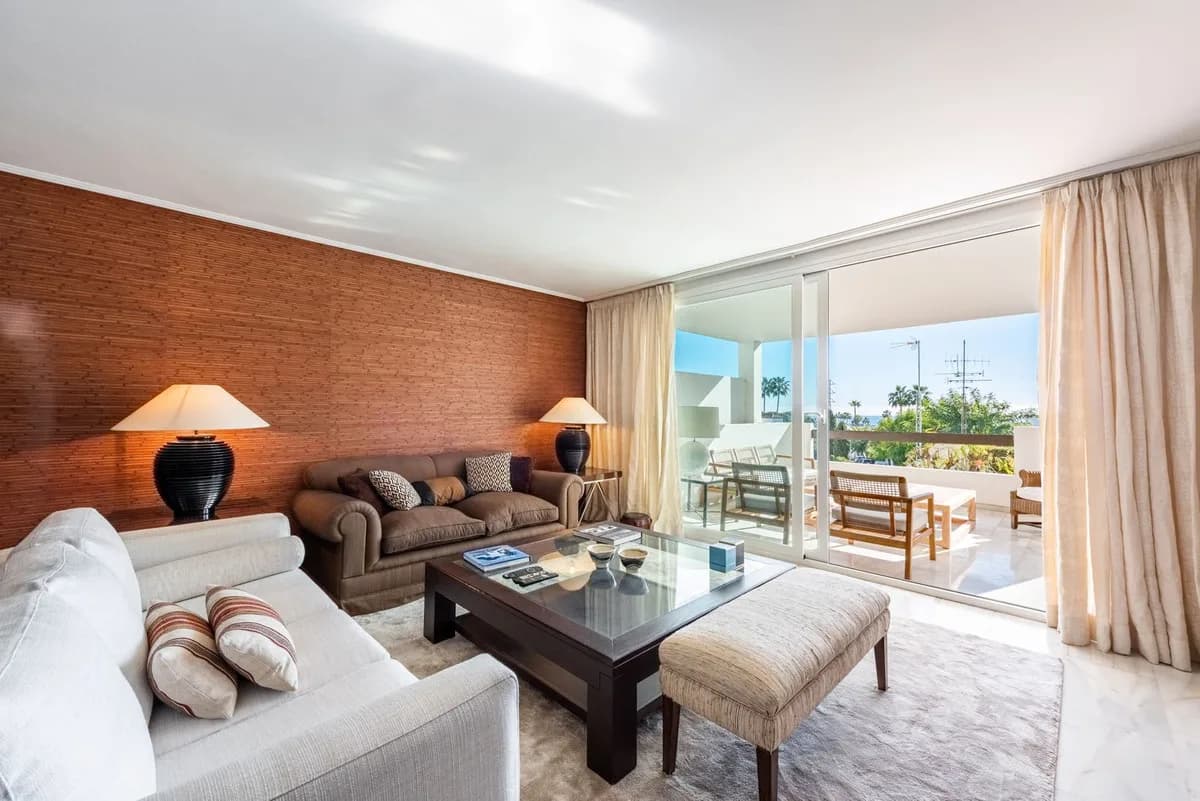 2 Bedroom Middle Floor Apartment for Sale in Bel Air, Málaga