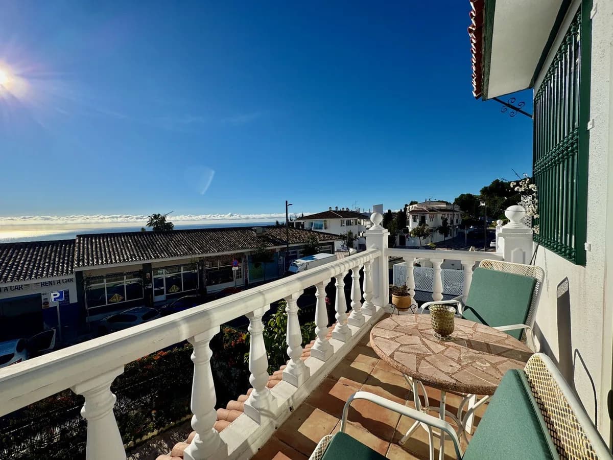 2 Bedroom Townhouse for Sale in Benalmadena Pueblo, Málaga - Image 7
