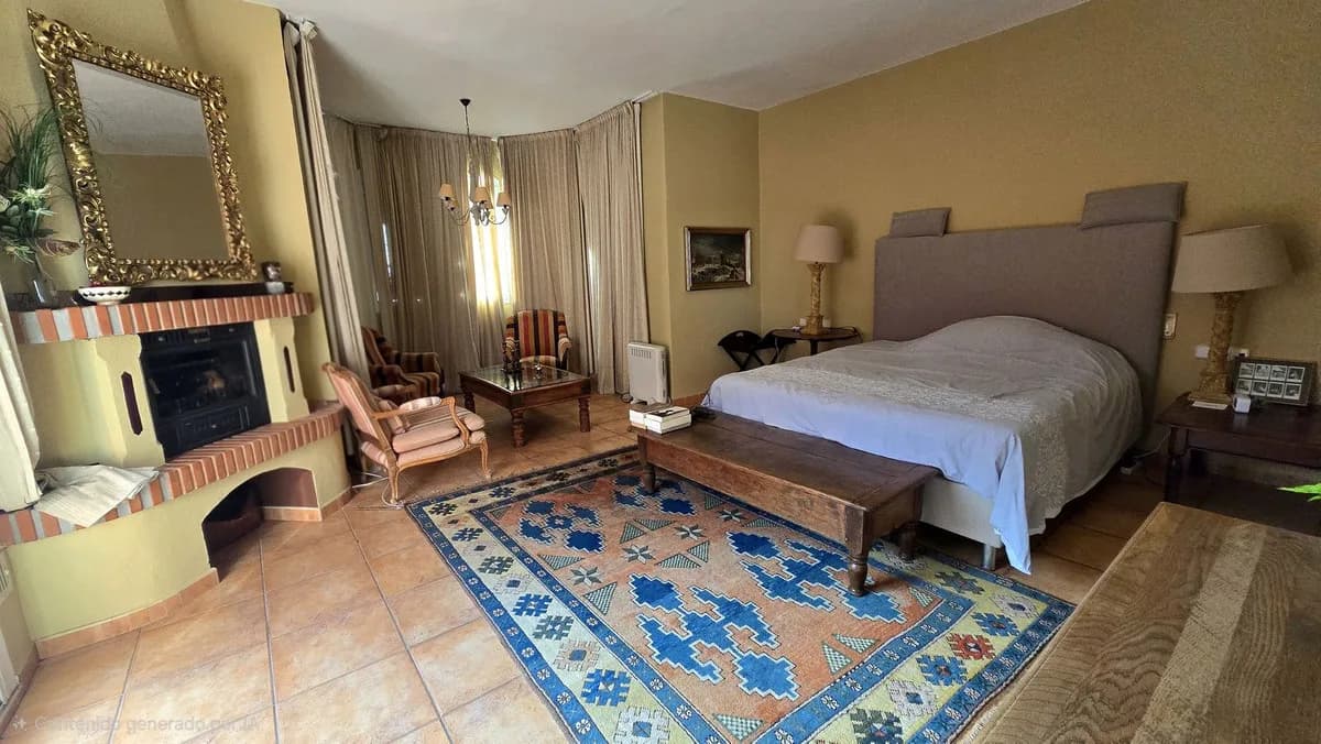 5 Bedroom Detached Villa for Sale in New Golden Mile, Málaga - Image 8