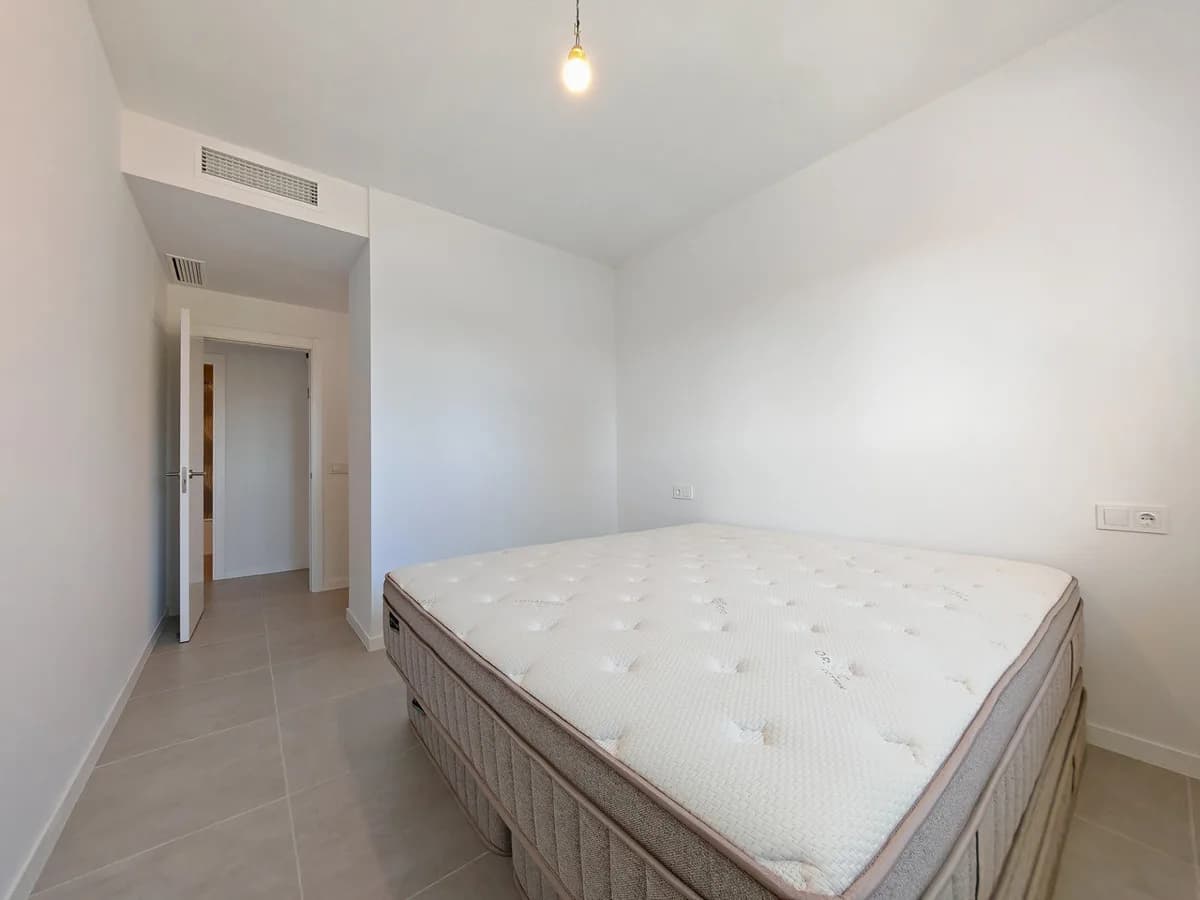 2 Bedroom Middle Floor Apartment for Sale in Cancelada, Málaga - Image 8