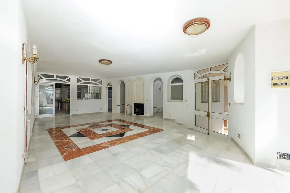 9 Bedroom Detached Villa for Sale in Torremuelle, Málaga - Image 9