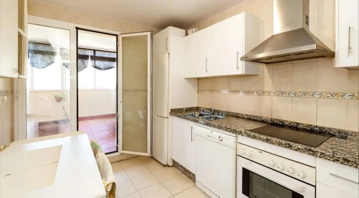 2 Bedroom Penthouse for Sale in Mijas Golf, Málaga - Image 4