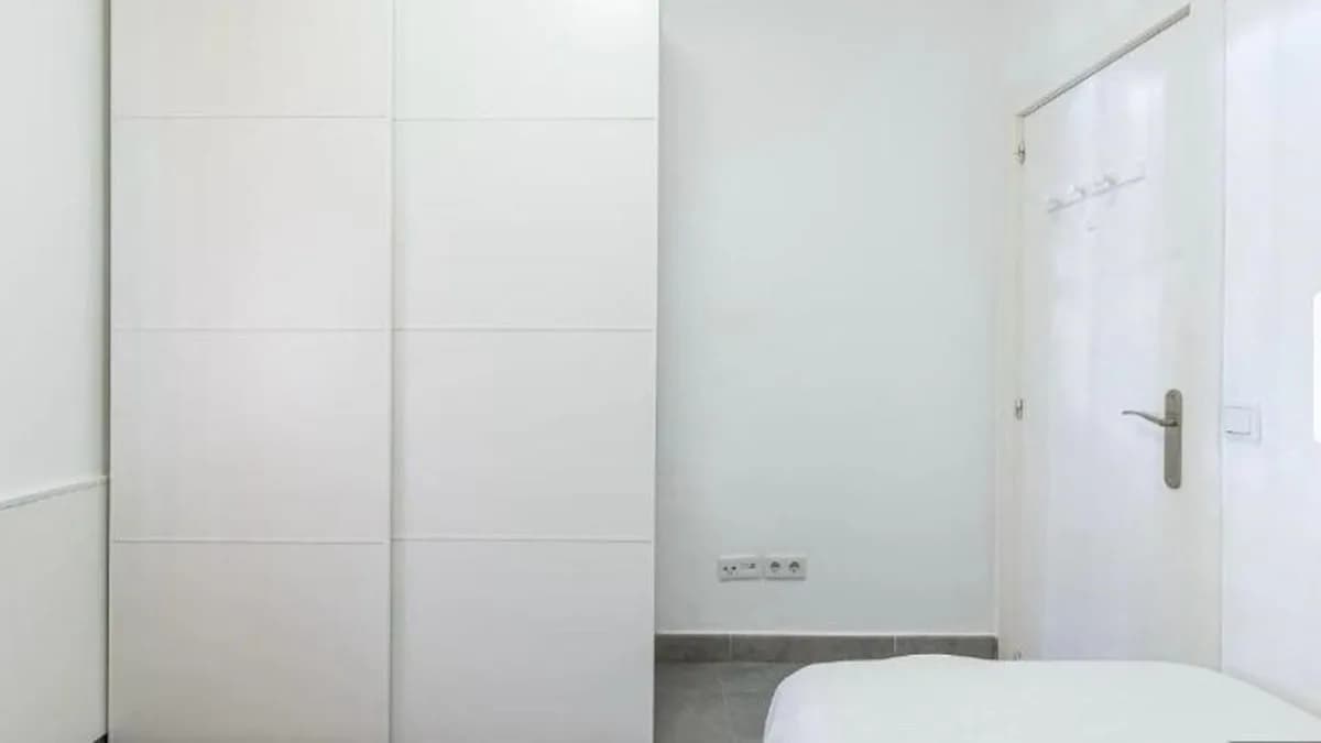 3 Bedroom Ground Floor Apartment for Sale in Marbella, Málaga - Image 7