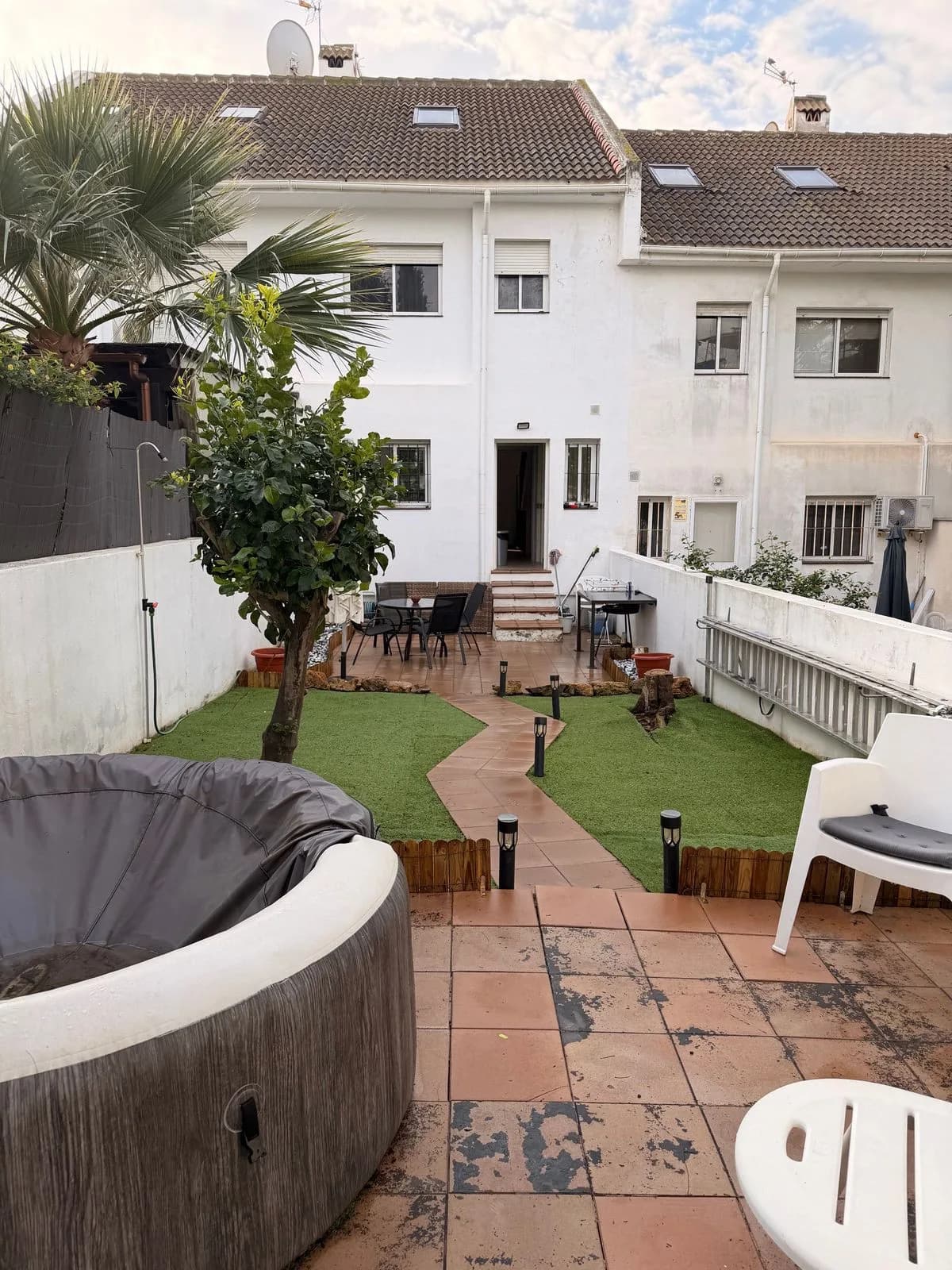 4 Bedroom Townhouse for Sale in Calypso, Málaga - Image 3