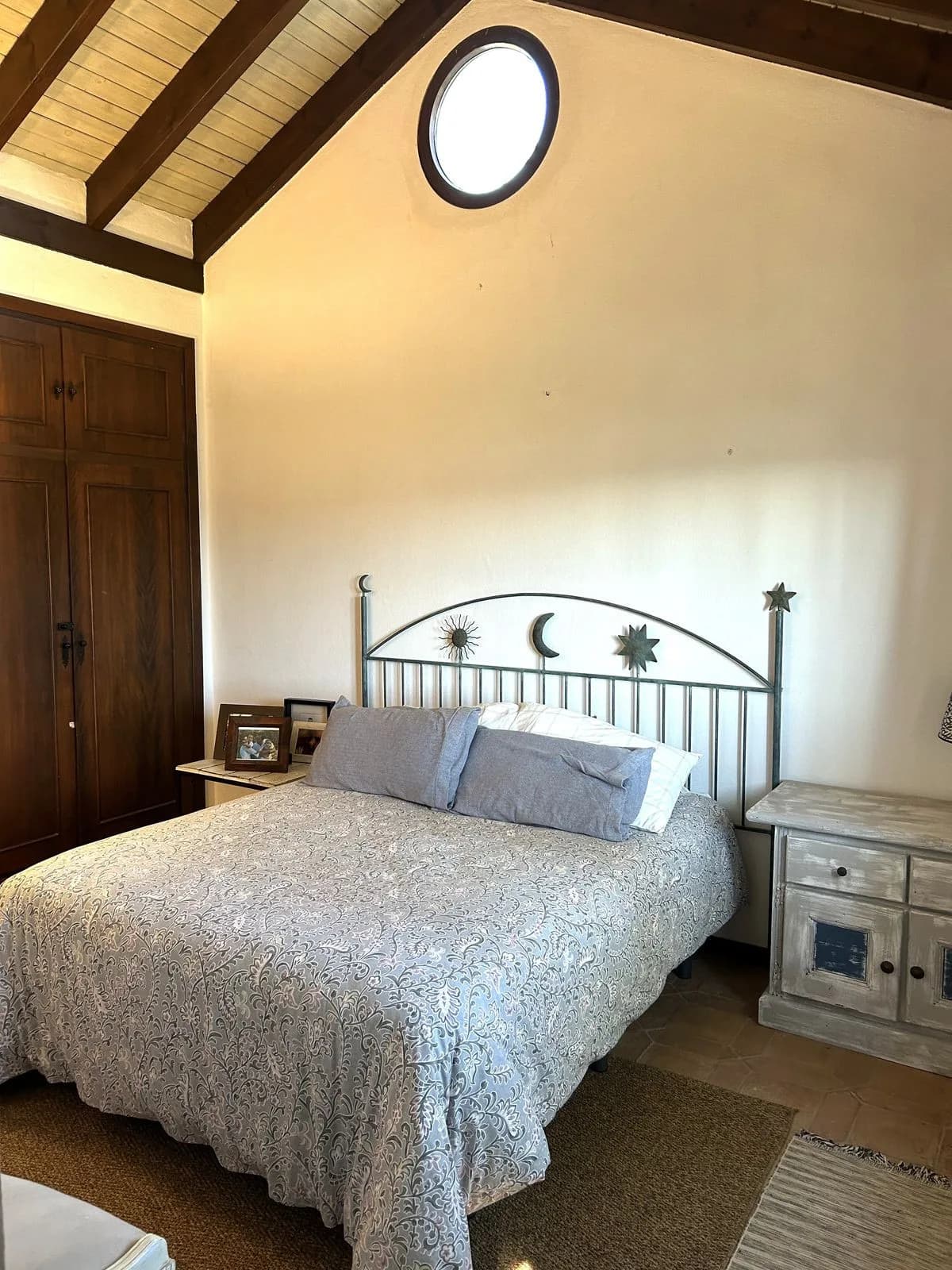 4 Bedroom Detached Villa for Sale in New Golden Mile, Málaga - Image 9