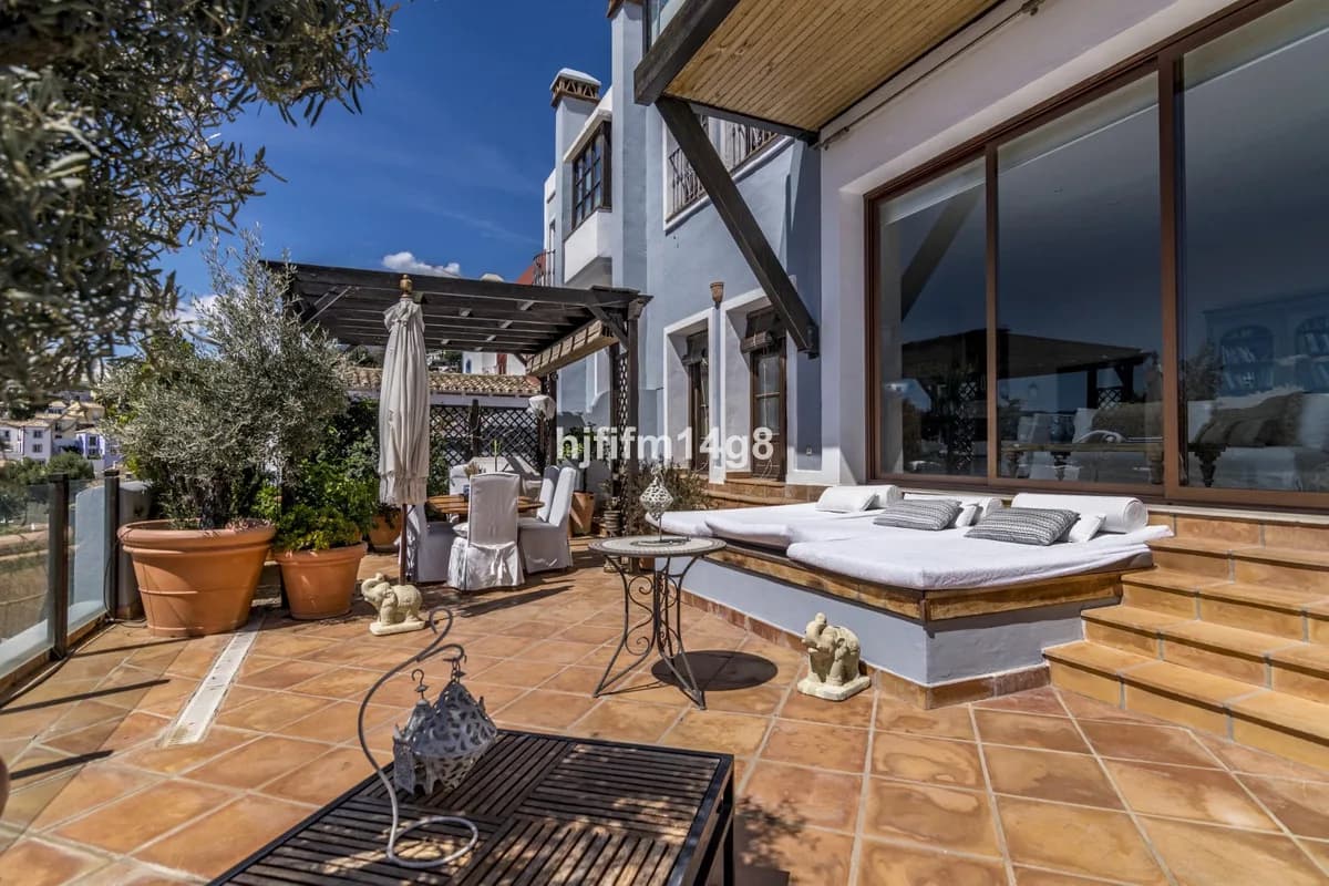 3 Bedroom Townhouse for Sale in La Heredia, Málaga - Image 4