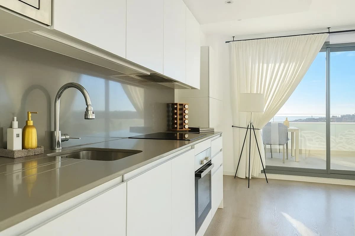 2 Bedroom Penthouse Duplex for Sale in Estepona, Málaga - Image 3