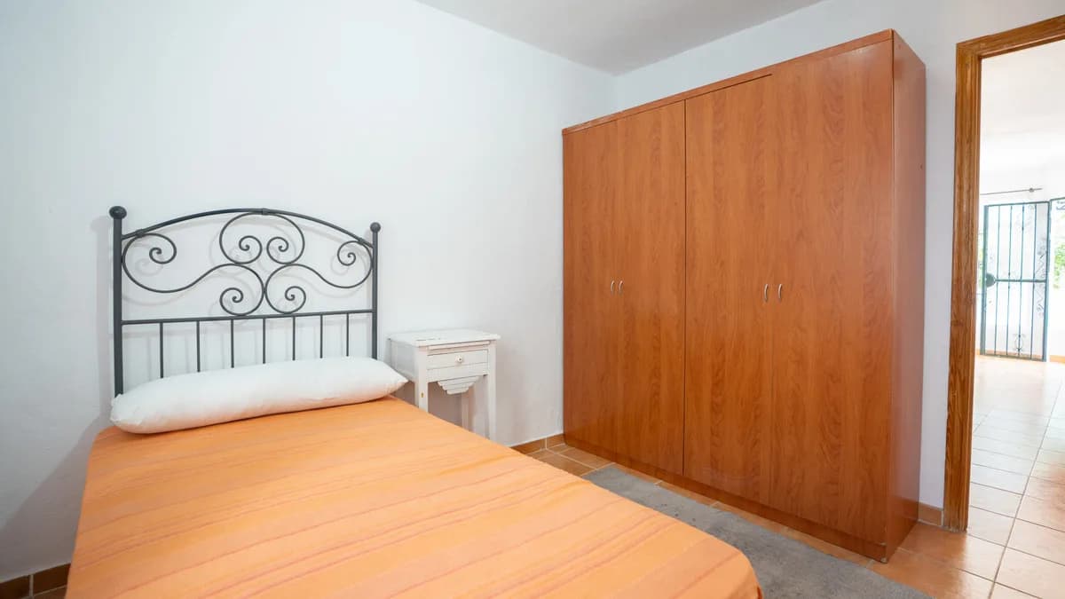 2 Bedroom Finca - Cortijo for Sale in Marbella, Málaga - Image 9