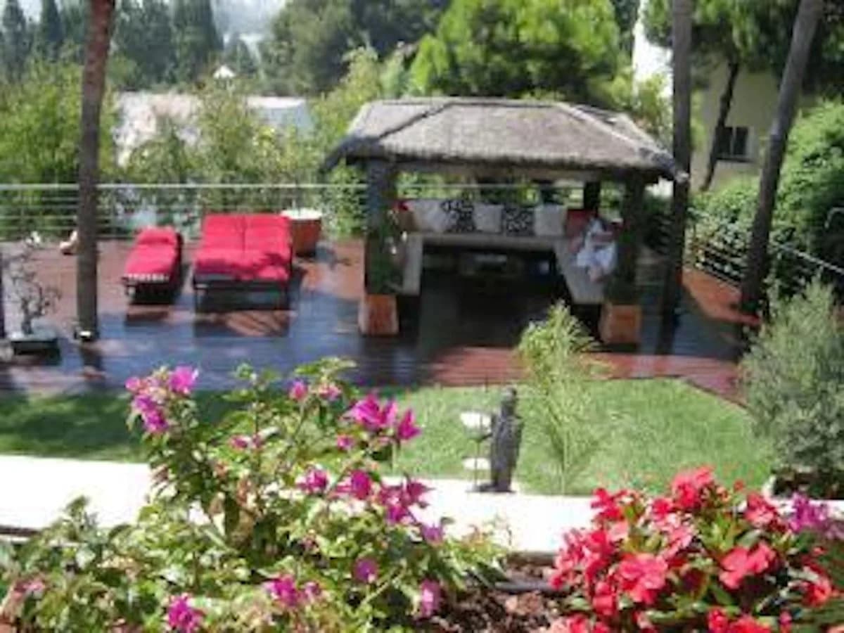 5 Bedroom Detached Villa for Sale in Calahonda, Málaga - Image 5