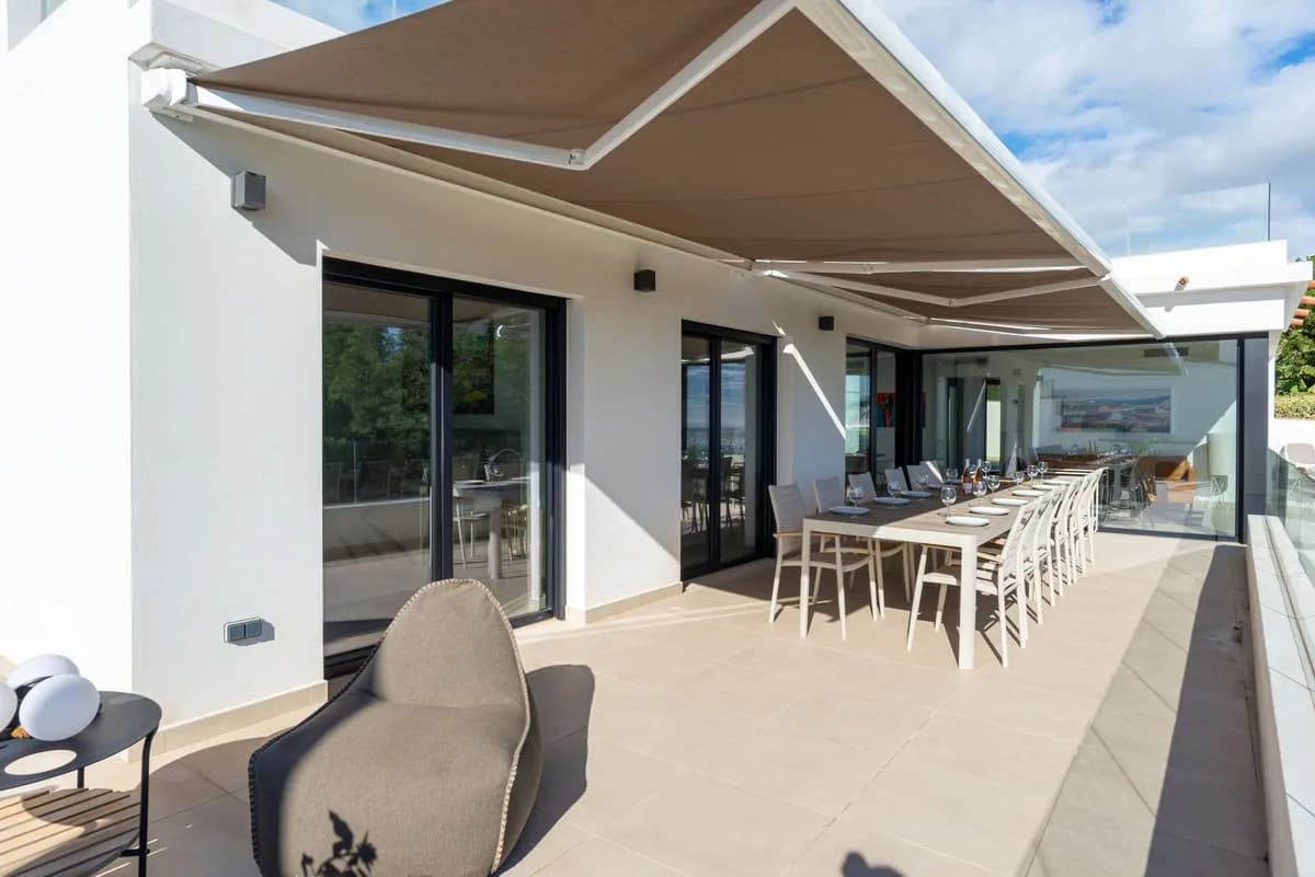 6 Bedroom Detached Villa for Sale in La Cala de Mijas, Málaga - Image 6