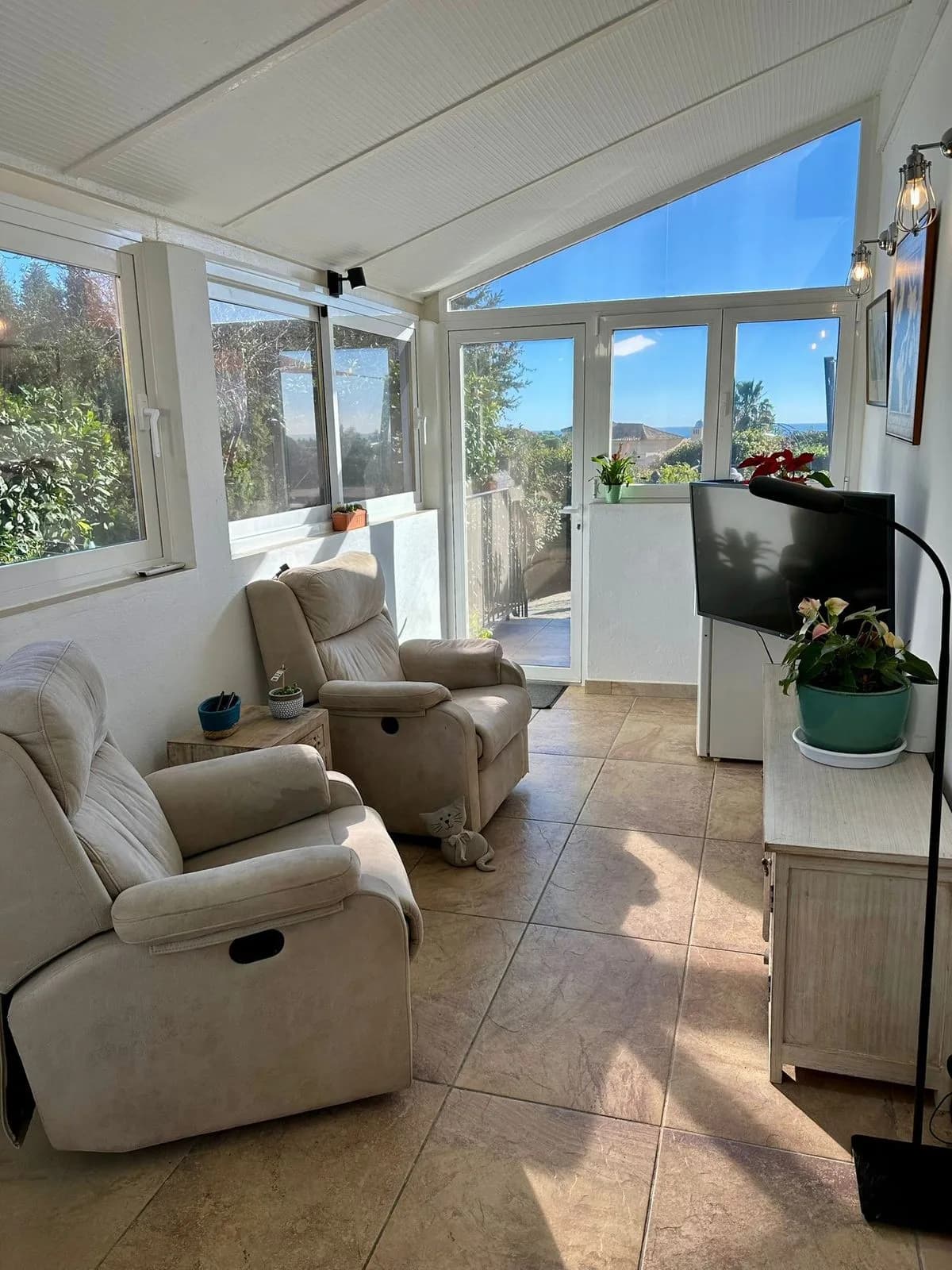 6 Bedroom Detached Villa for Sale in Estepona, Málaga - Image 6