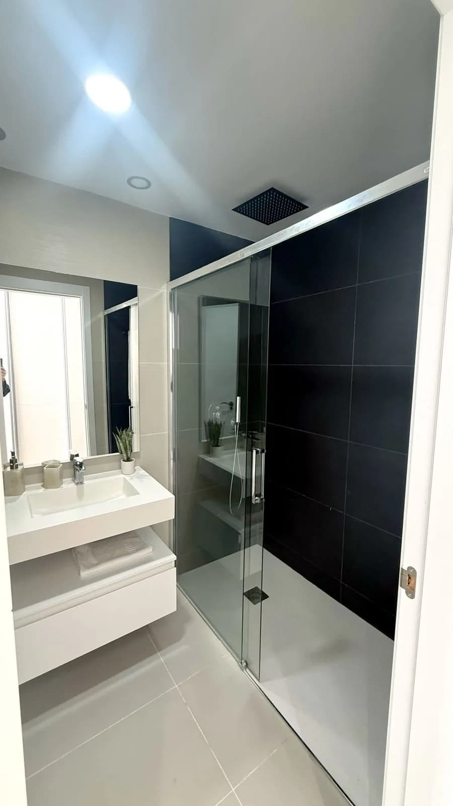 2 Bedroom Ground Floor Apartment for Sale in Cancelada, Málaga - Image 9
