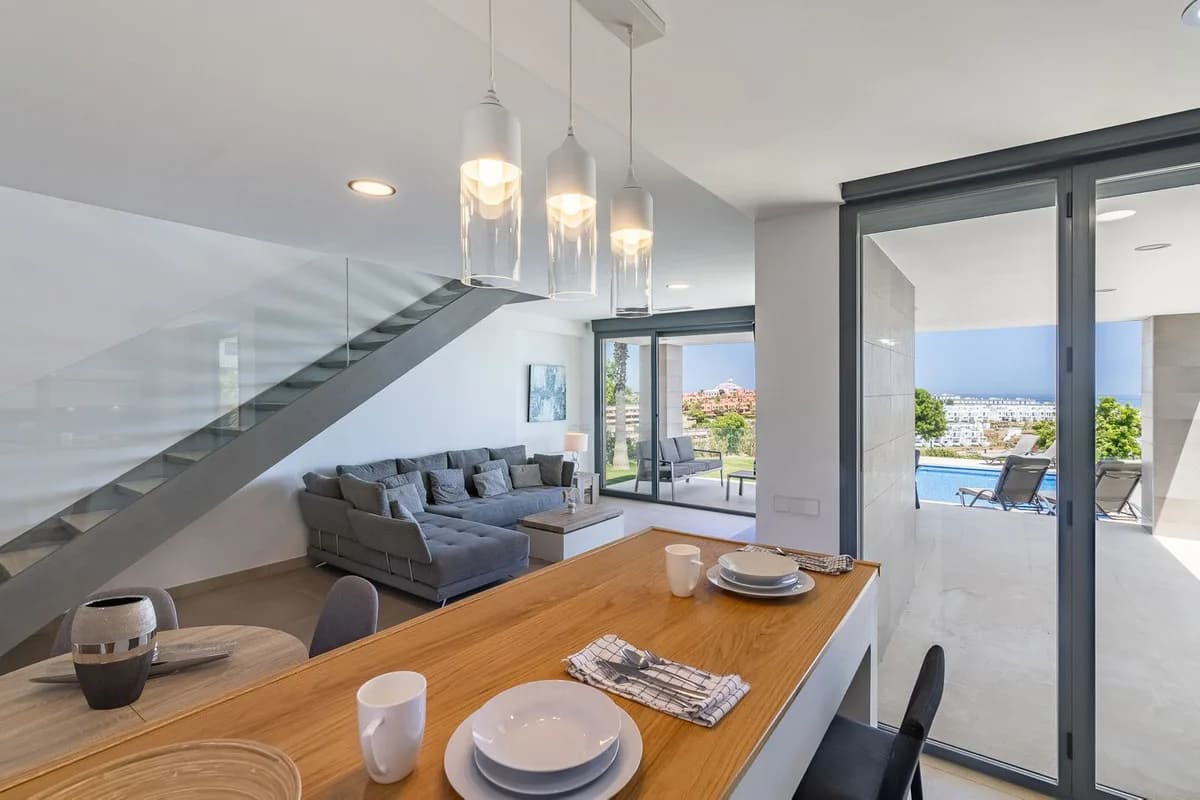 4 Bedroom Detached Villa for Sale in Manilva, Málaga - Image 6