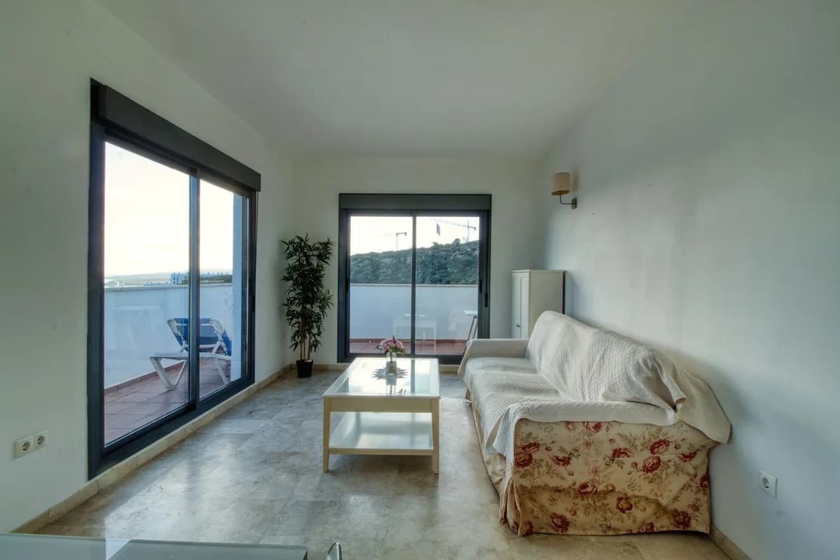 3 Bedroom Top Floor Apartment for Sale in Manilva, Málaga - Image 9