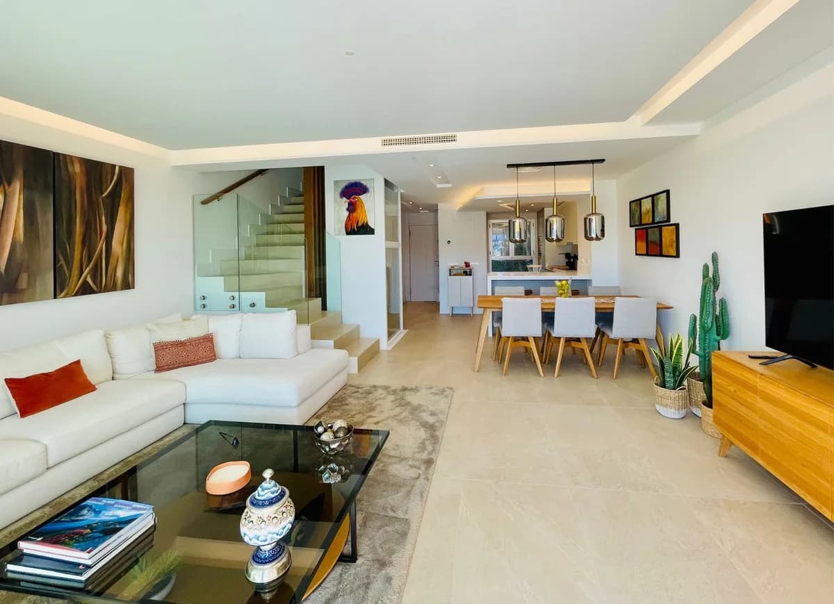 3 Bedroom Townhouse for Sale in La Cala Golf, Málaga - Image 2