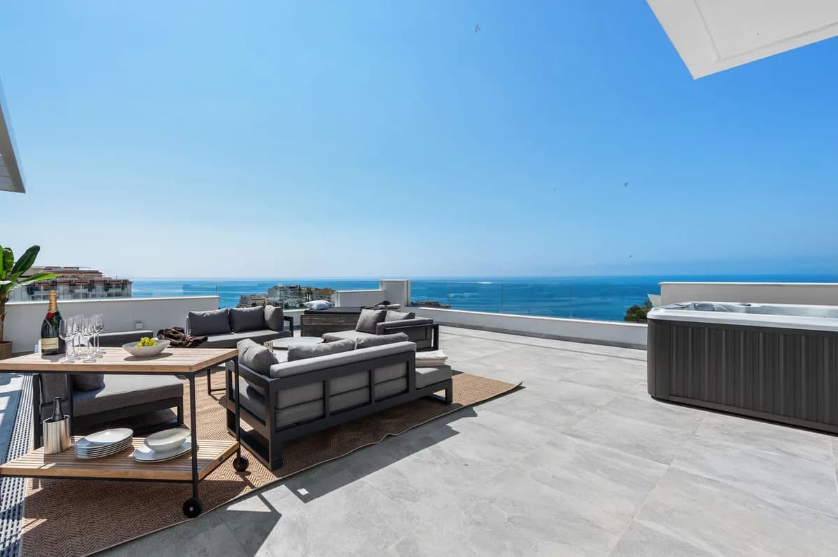 3 Bedroom Penthouse for Sale in Benalmadena, Málaga
