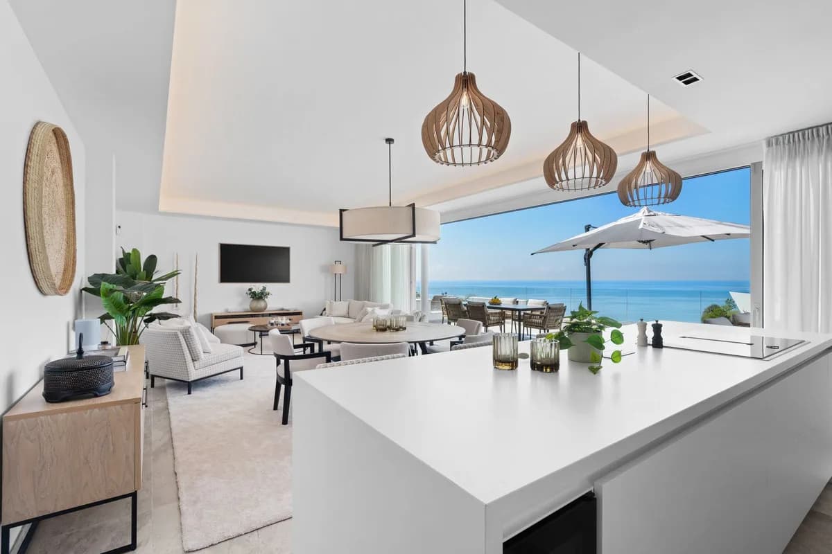 3 Bedroom Penthouse for Sale in Benalmadena, Málaga - Image 7
